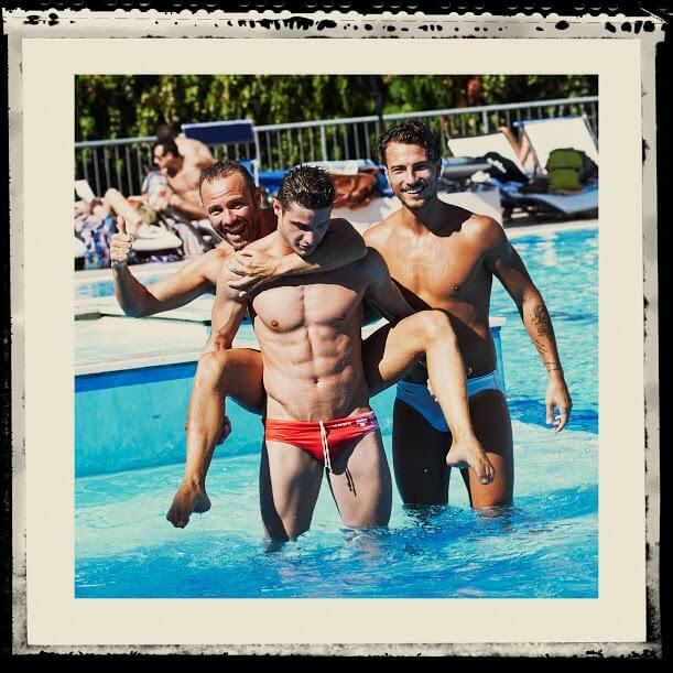hell_boys_2016_calendario_backstage_modelli_costume_pacchi