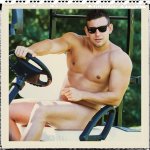 hell_boys_2016_calendario_backstage_modello_nudo_macchina - Thumbnail