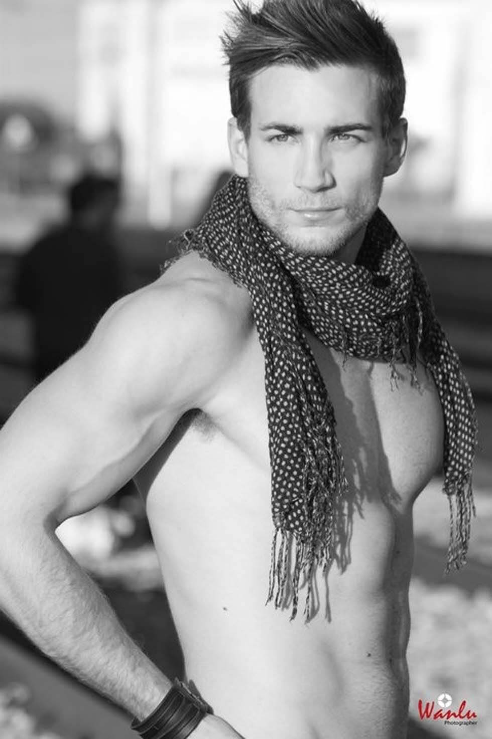 Manuel_Rico_ginecologo_hot
