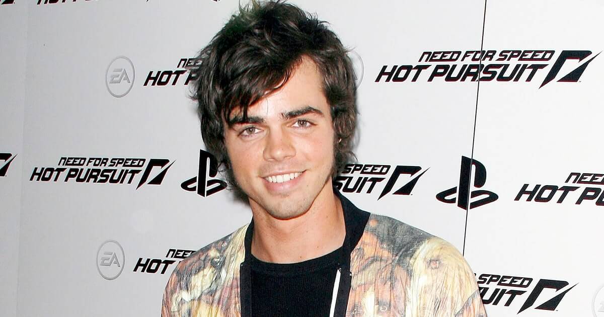 reid_ewing_modern_family_coming_out