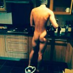 5_seconds_of_summer_culo_calum_hood - Thumbnail