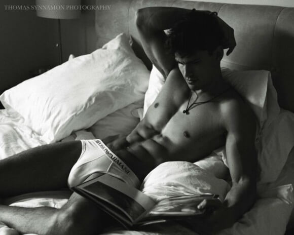 Bernardo_Arriagada_bed_sexy