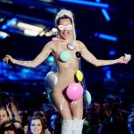 Miley_cyrus_milky_milky_milk_tour_dead_petz_tour - Thumbnail