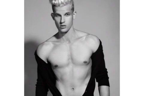 America's Next Top Model: il sexy e androgino Chris Hernandez - americas next top model chris hernandez abs 1 - Gay.it
