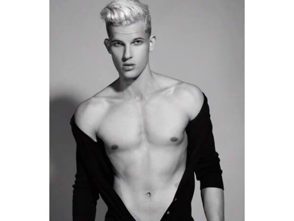 America's Next Top Model: il sexy e androgino Chris Hernandez - americas next top model chris hernandez abs 1 - Gay.it