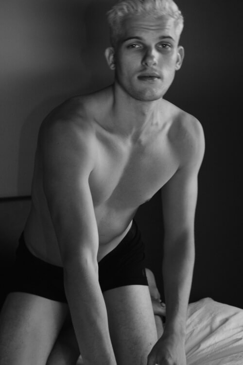 americas_next_top_model_chris_hernandez