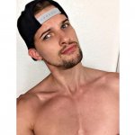 americas_next_top_model_chris_hernandez - Thumbnail