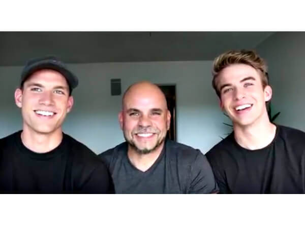 Papà dei gemelli Austin e Aaron Rhodes parla del coming out dei figli