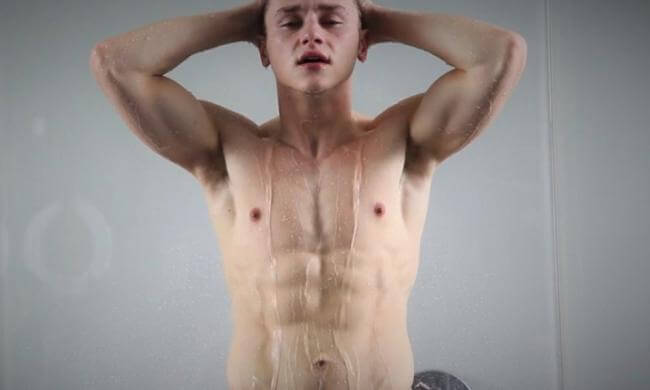 ben_hardy_x_men_abs