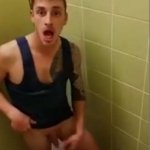 bonazzo_corre_nudo_campo_di_calcio_pene_al_Vento - Thumbnail
