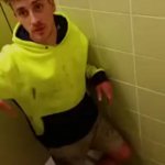 bonazzo_corre_nudo_campo_di_calcio_pene_al_Vento - Thumbnail
