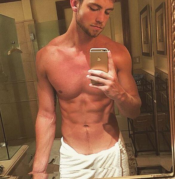 dustin_mcneer_americas_next_top_model_bath