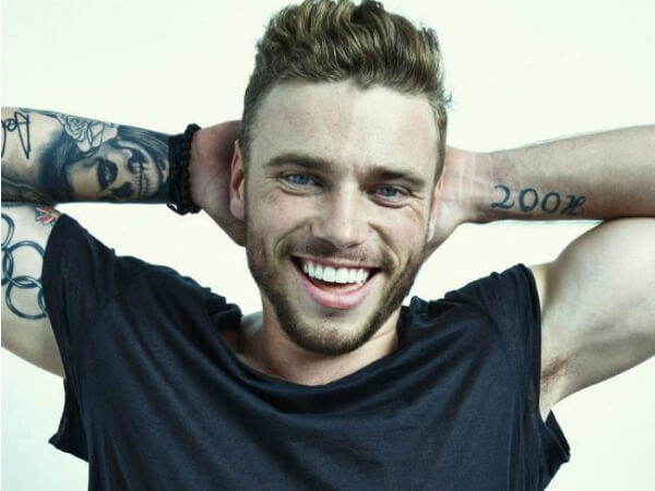 gus_kenworthy_sorriso