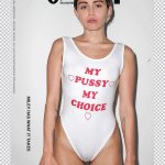 Miley Cyrus sempre più scandalosa nel suo Milky Milky Milk Tour - Thumbnail