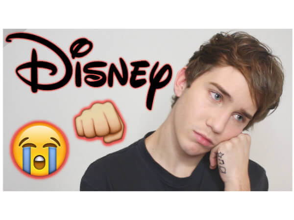 Lo youtuber gay Ryann Minajj aggredito da un omofobo a Disneyland