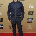 tyler_henry_hollywood_medium_gay - Thumbnail