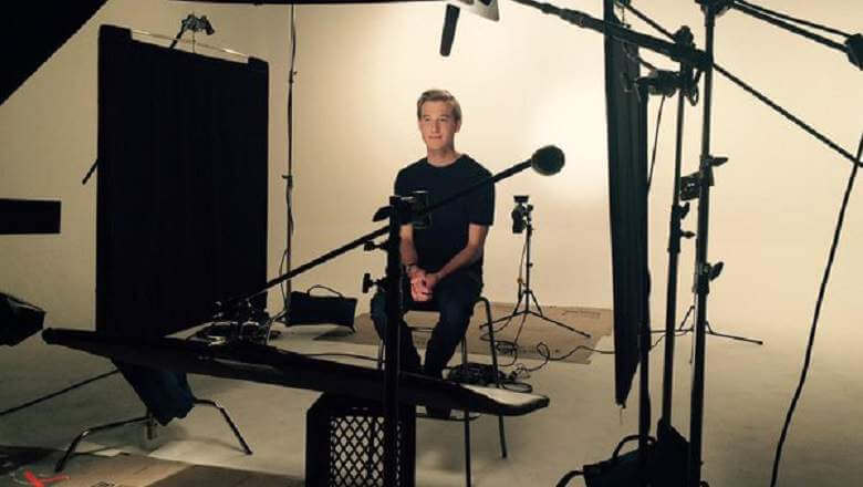 tyler_henry_hollywood_medium_gay