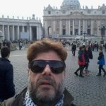 Entra nudo a San Pietro: arrestato, ora è in ospedale - Thumbnail