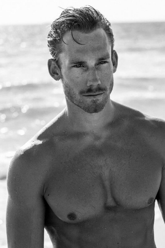 Calum_Winsor_corpo_sexy