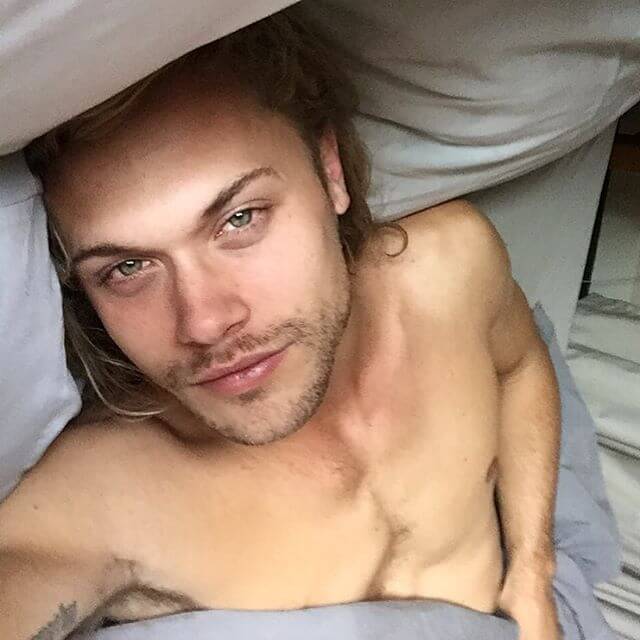 Christopher Mason, modello di CK, beccato nudo su Snapchat