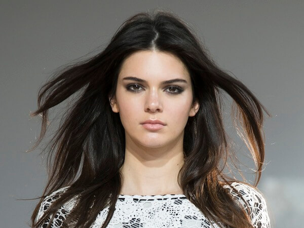 Kendall Jenner lesbica, bi, etero o soltanto queer? - KENDALL JENNER lesbica o bisessuale - Gay.it