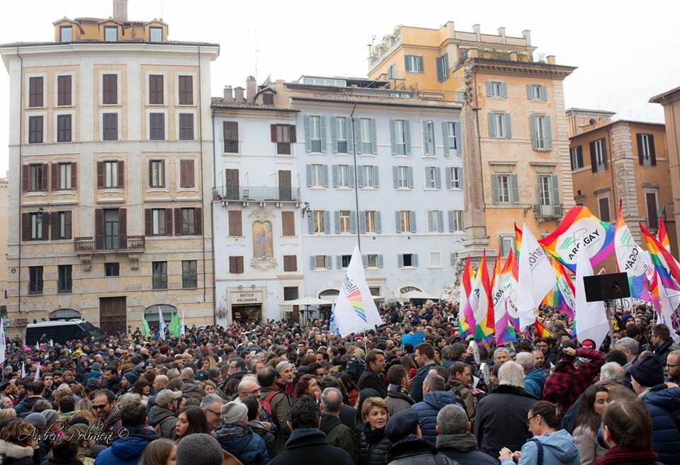 L'Italia è sveglia: oltre un milione di persone civili in 98 piazze!