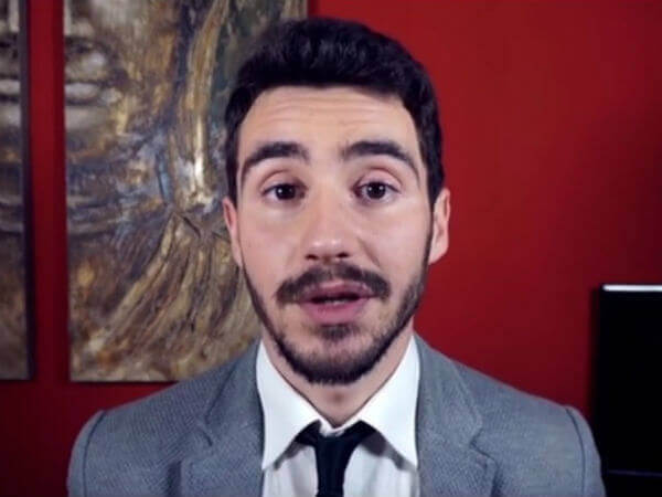 Risponde ad Avvenire sulle Unioni Civili: Applausi