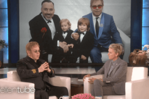 Elton John da Ellen parla di paternità, matrimonio e nuovo album - elton john David furnish figli 1 - Gay.it