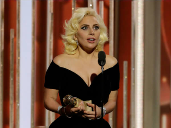 lady_gaga_vince_golden_globes_2016_AHS_Hotel