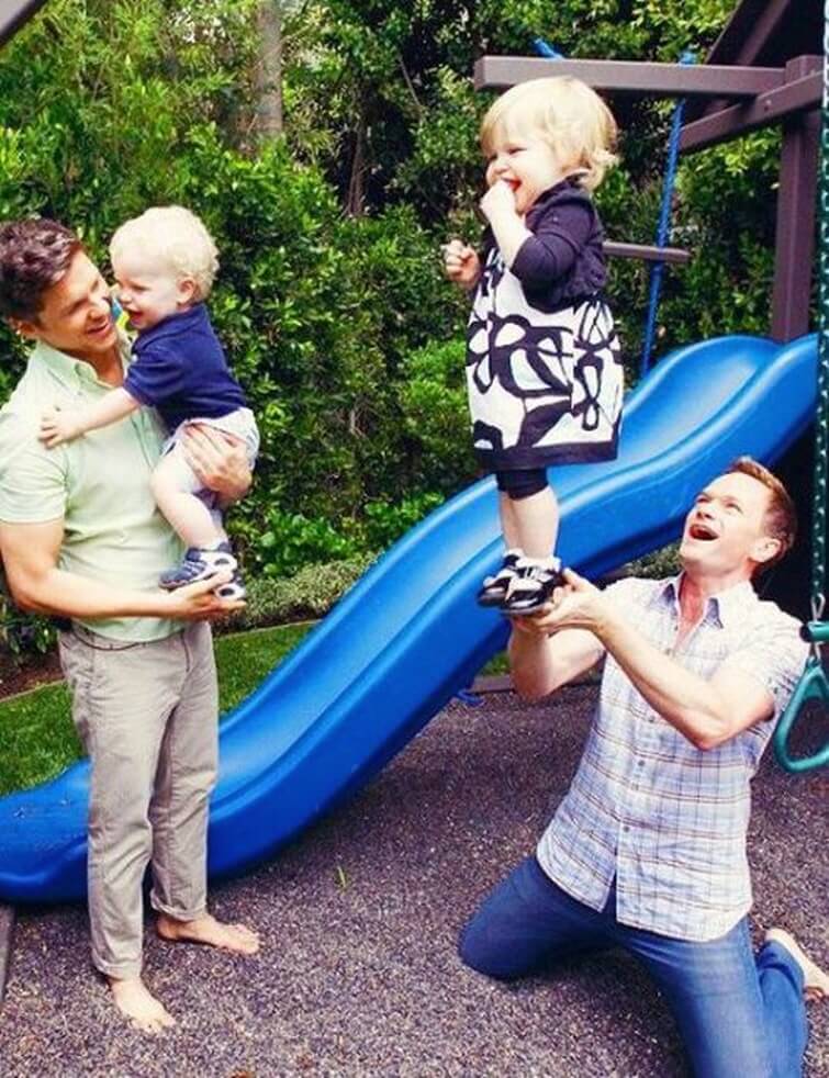 neil_patrick_harris_david_burtka_famiglia
