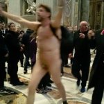 Entra nudo a San Pietro: arrestato, ora è in ospedale - Thumbnail