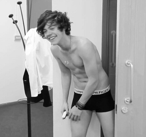 one_direction_harry_styles_fisico_sexy