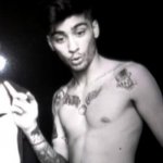 one_direction_zayn_malik_fisico_sexy - Thumbnail