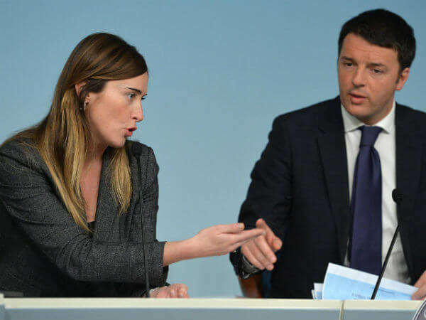 Unioni civili: vertice Renzi-Boschi, sul tavolo mediazione stepchild - renzi boschi base 2 - Gay.it