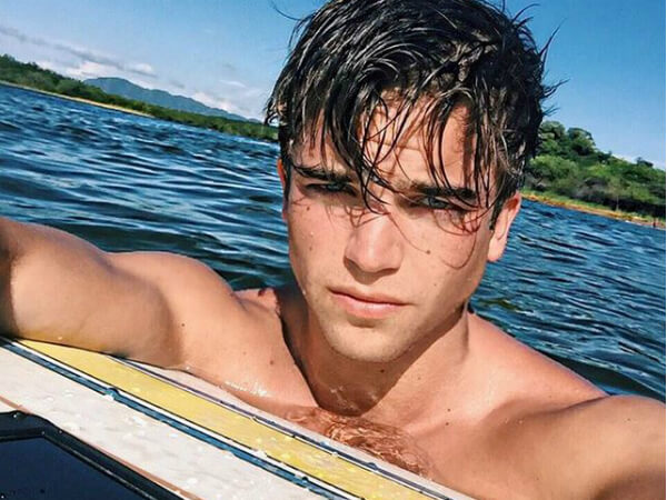 river_viiperi_foto_nudo