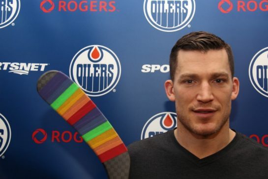 squadra_hockey_supporta_diritti_lgbtq_andrew_ference