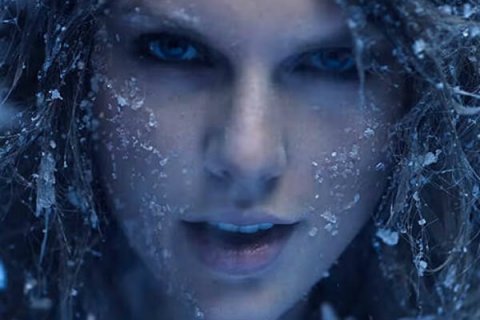5 cose a cui assomiglia "Out Of The Woods", nuovo video di Taylor Swift - taylor swift out of the woods somiglianze - Gay.it