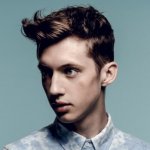 troye_sivan - Thumbnail