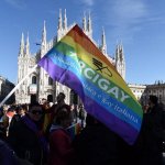Piazza Duomo a Milano strapiena per #temposcaduto - Thumbnail