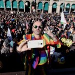 Piazza Duomo a Milano strapiena per #temposcaduto - Thumbnail