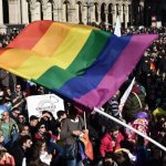 Piazza Duomo a Milano strapiena per #temposcaduto - Thumbnail