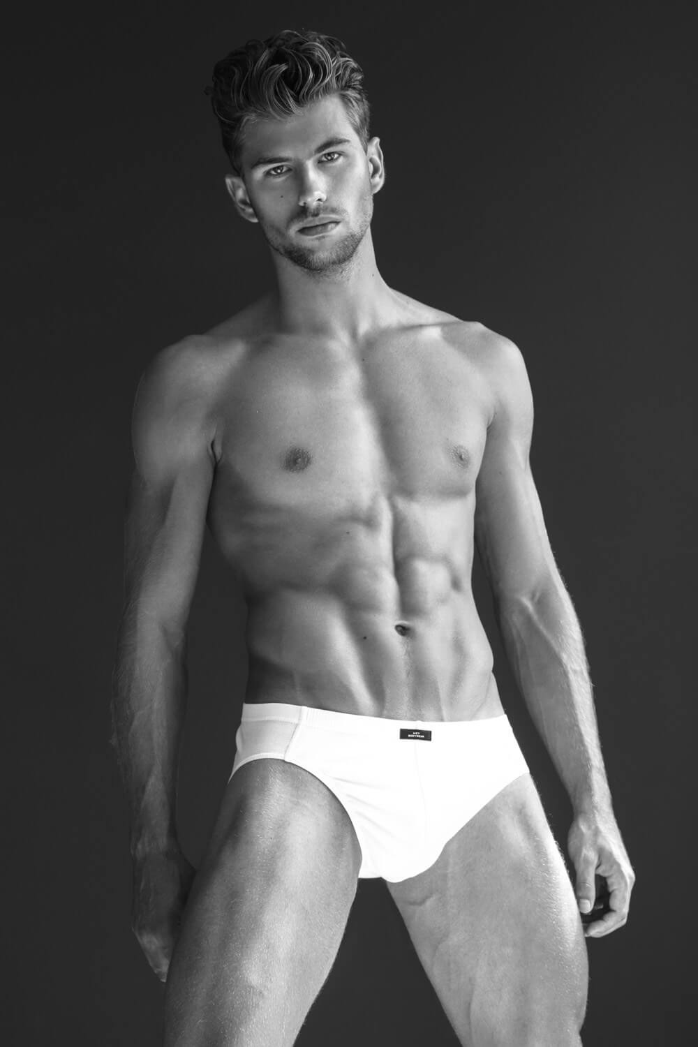 Jaimy_Angelo_nudo