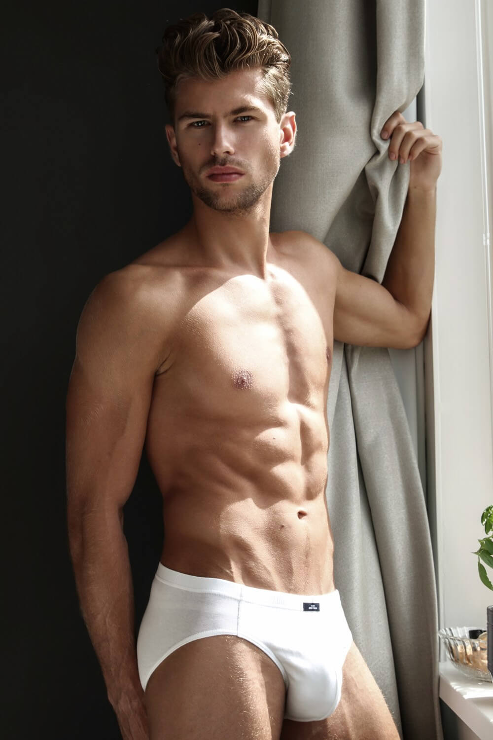 Jaimy_Angelo_nudo