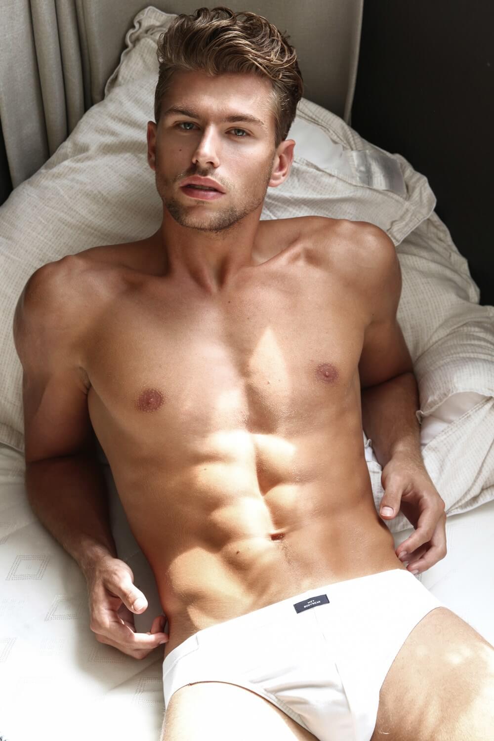 Jaimy_Angelo_nudo