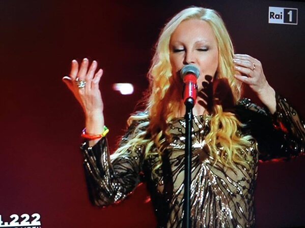 patty_pravo_sanremo_2016_sanremo_arcobaleno
