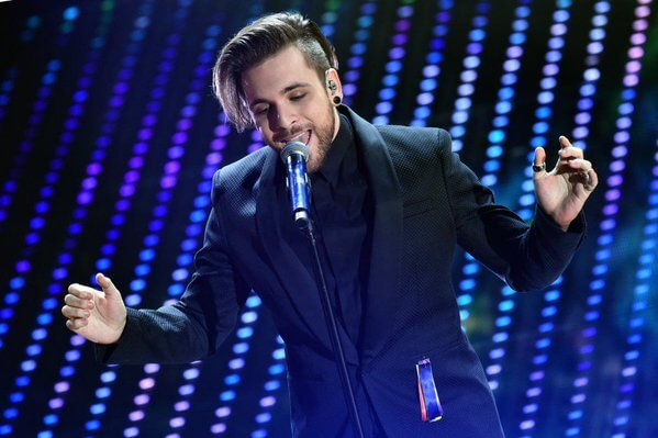 alessio_bernabei_nastrini_rainbow_sanremo_2016