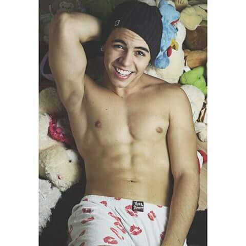 biel_cantante_brasiliano_mcbiel_fisico_sexy