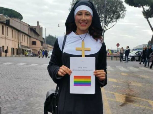 Efe Bal, trans suora al Family Day, andrà all’Isola Dei Famosi