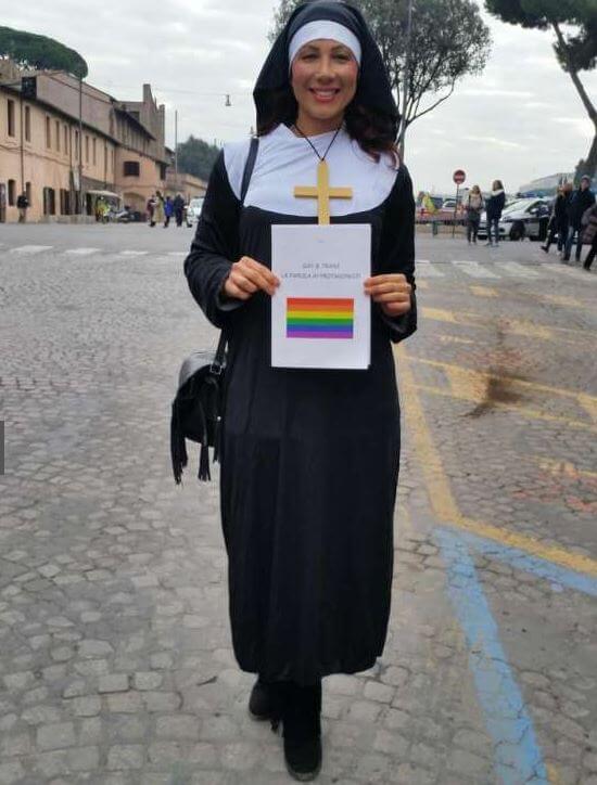 efe_bal_travestita_da_suora_family_day_2016