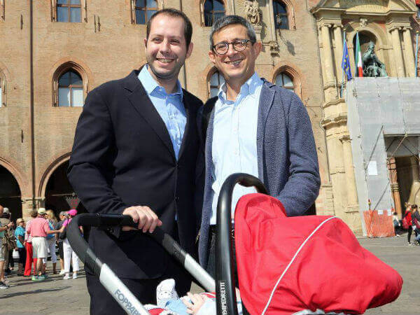 Gasparri a Lo Giudice: “quanto hai pagato il bimbo?” E lui lascia l’aula